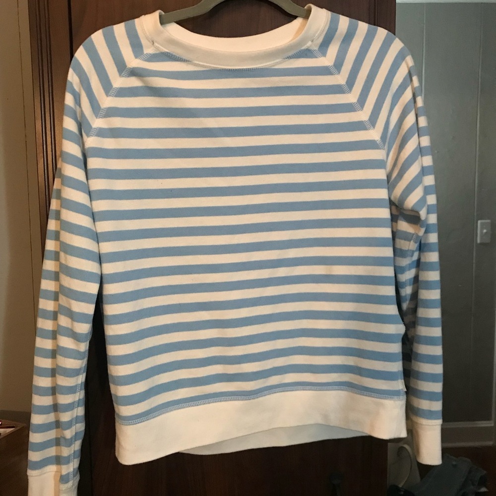 Levi’s crew neck